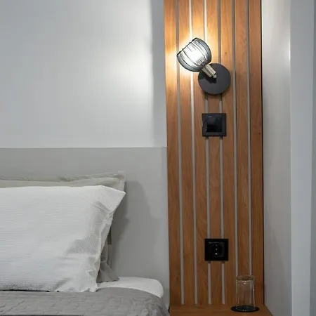 The Mirror Apartment