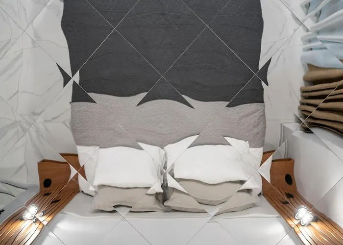 The Mirror 벨리코 터르노보